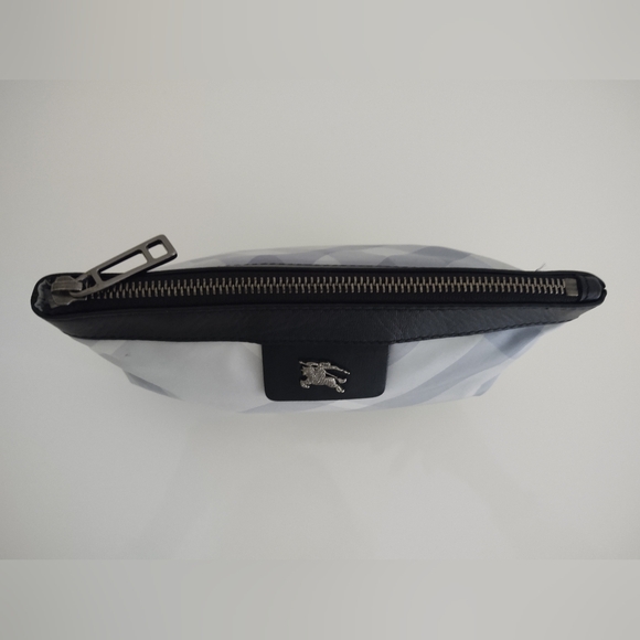 Burberry Nova Check Nylon Clutch Bag - Picture 7 of 11